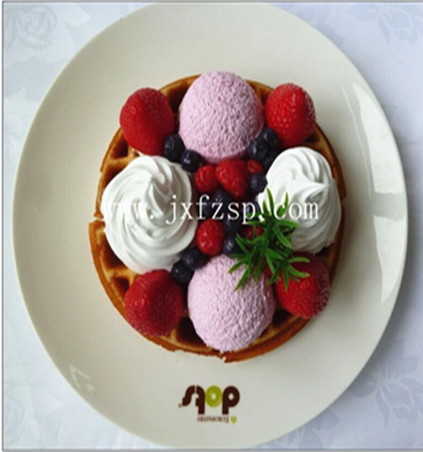 西餐食品模型：草莓松饼食品模型
