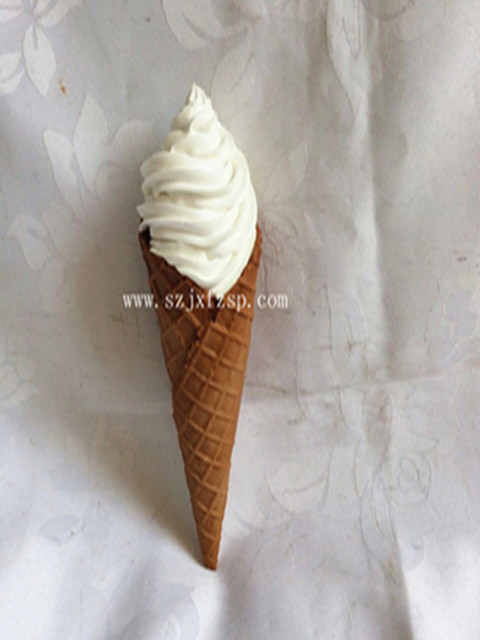 冰点甜品食品模型：白色软式冰淇淋锥食品模型