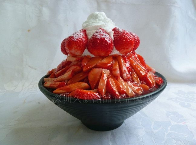 <b>仿真甜品模型 韩国鲜草莓雪冰仿真甜品模型</b>