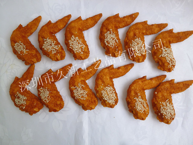 香港客人打样的仿真食物炸鸡翅食品模型已经交货。